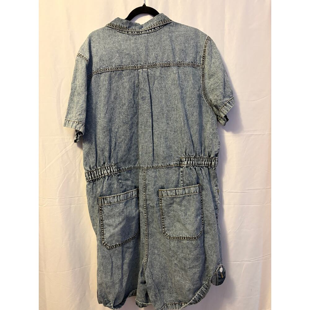 Torrid Festi Denim Jean Denim Romper Blue Ruched Waist Women's Sz 2X - Picture 2 of 6